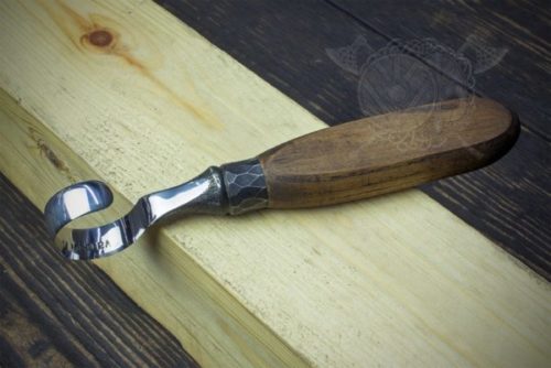 Little Hook Knife carving